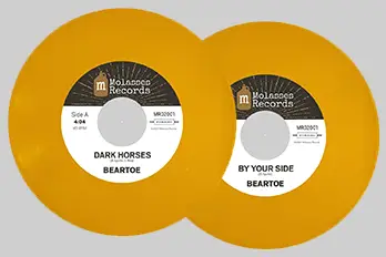 Beartoe Dark Horses / By Your Side 45